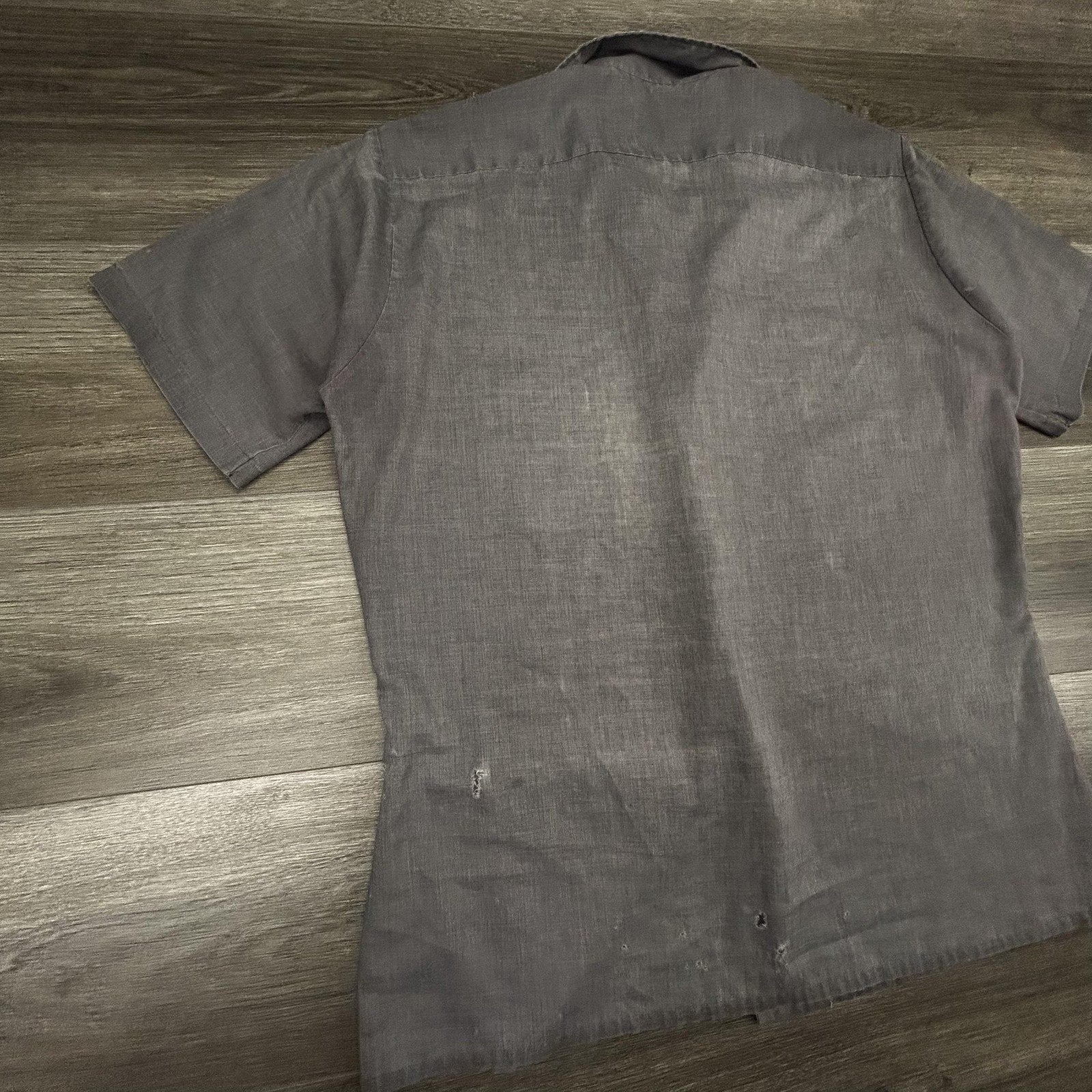 True Vintage 50s Button Up Shirt Mens Medium Gray Short Sleeve Faded Thin USA