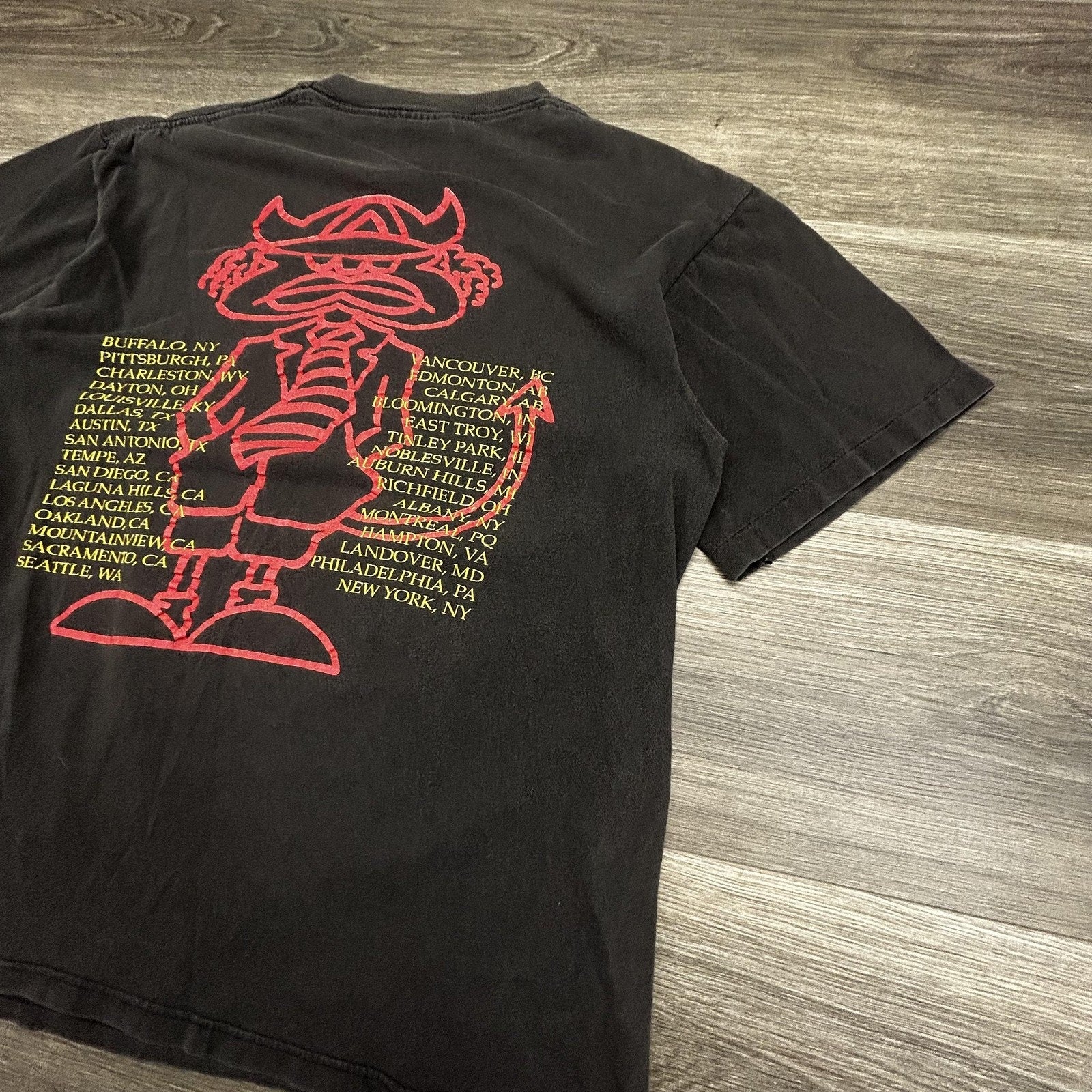 Vintage AC/DC The Razors Edge Shirt Mens Fits Small (L) Black Brockum 1990 USA
