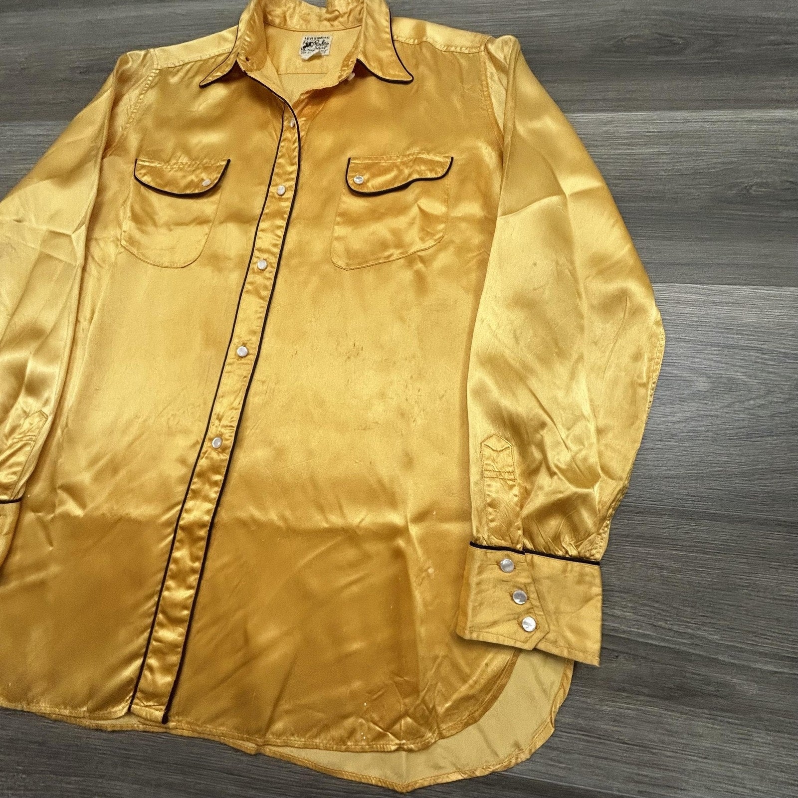 True Vintage 40s Levi Strauss Rodeo Shirt Mens Small Gold Big E Satin Pearl USA