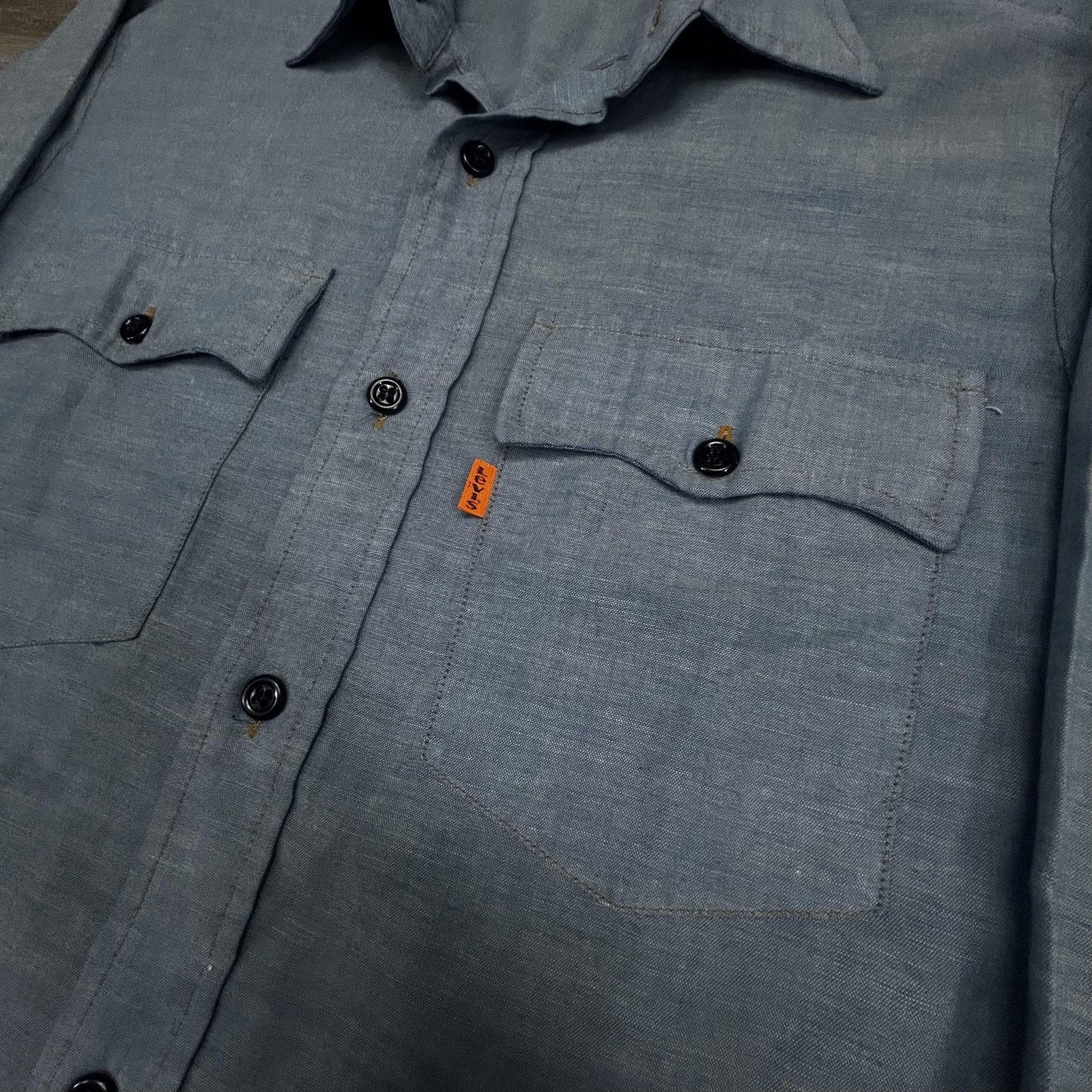 Vintage 70s Levis Denim Shirt Mens Medium Orange Tab Chambray Western Cowboy USA