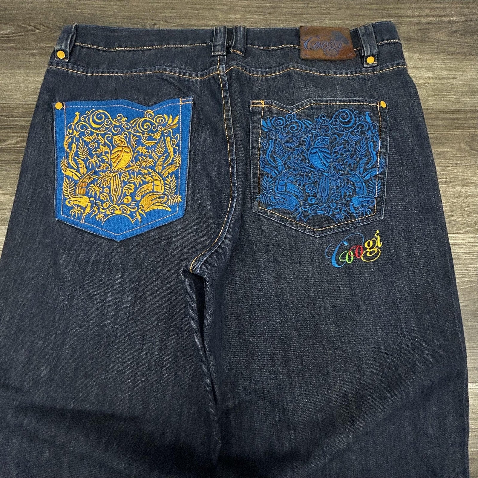 Vintage Coogi Jeans Mens 40x32 Dark Wash Baggy Wide Leg Embroidered Pockets Y2K