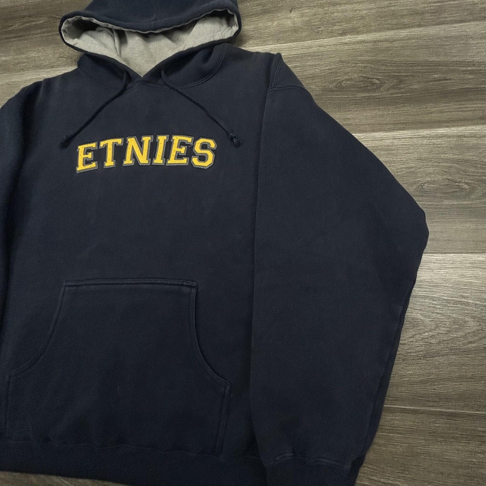 Vintage Etnies Hoodie Mens Large Navy Blue Pullover Skateboard Logo Grunge Y2K