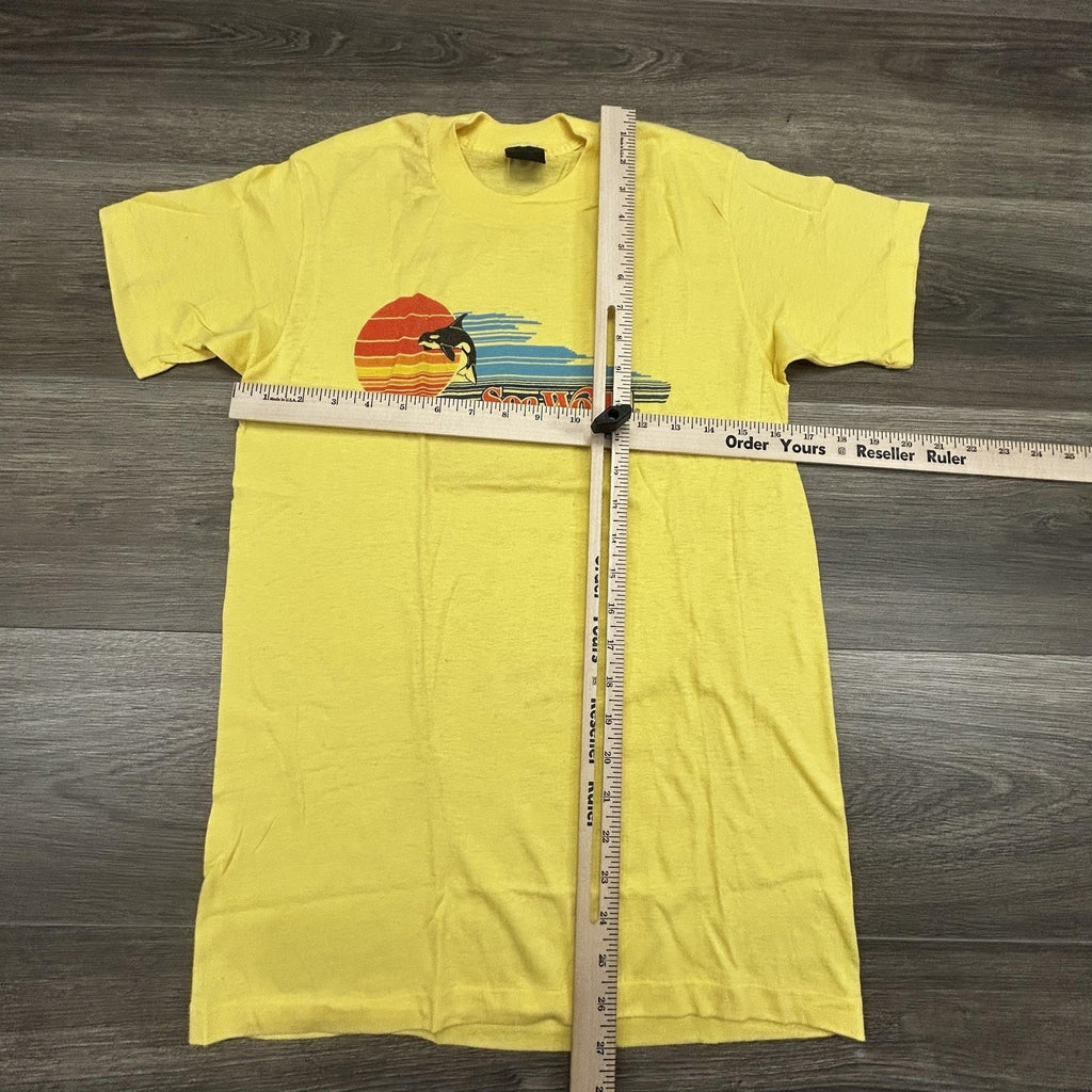 Vintage 80s Sea World Shirt Mens Large Yellow Orca Shamu Faded Paper Thin USA