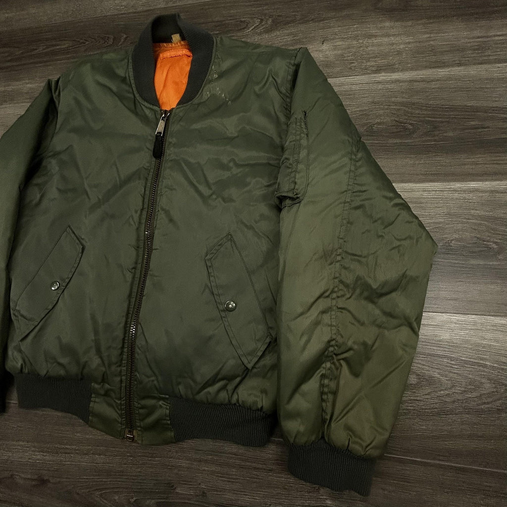 Vintage 70s Vietnam MA-1 Bomber Jacket Medium Flyers Man Intermediate Green USA