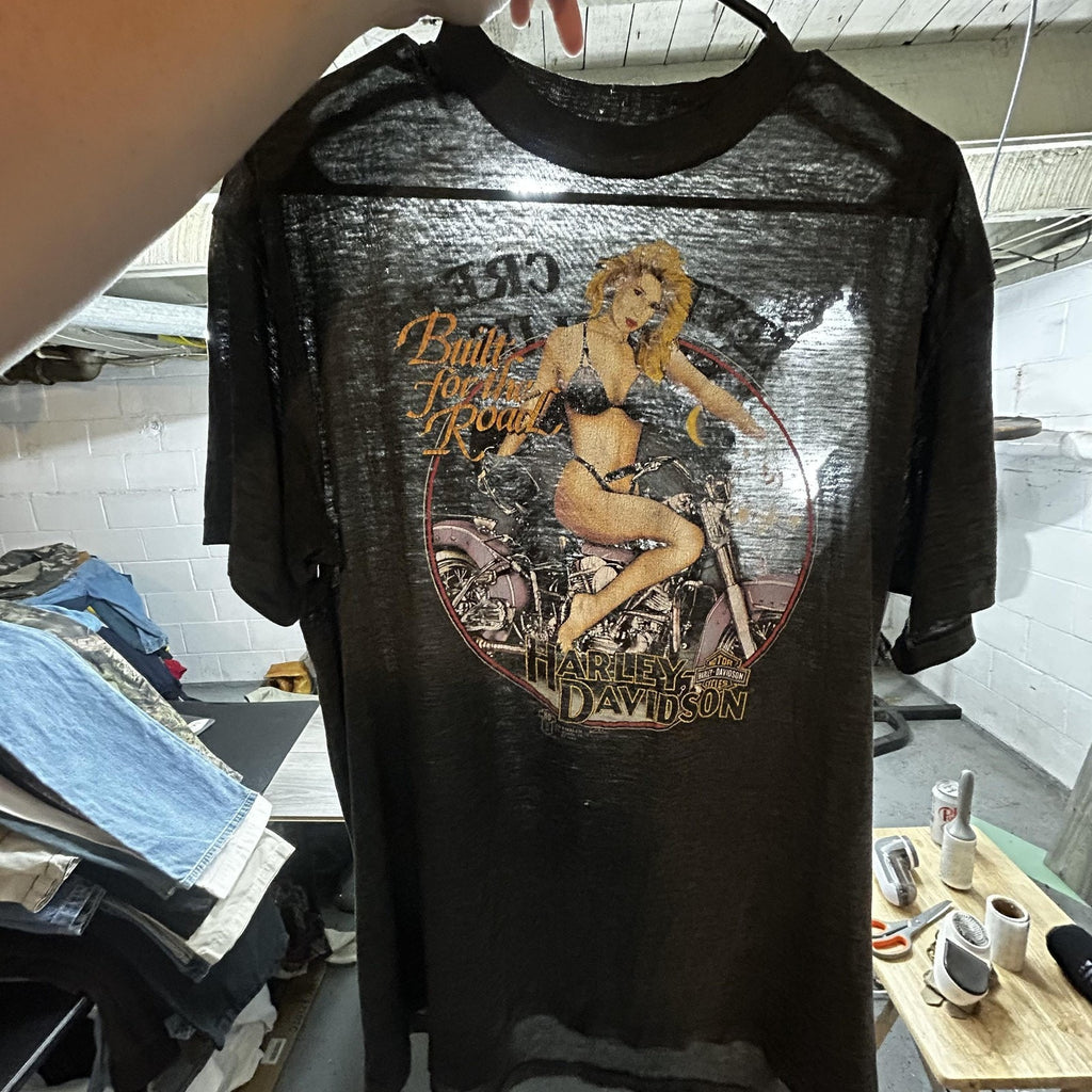 Vintage Harley Davidson 3D Emblem Shirt Medium Pinup Girl Faded Thrashed 80s USA