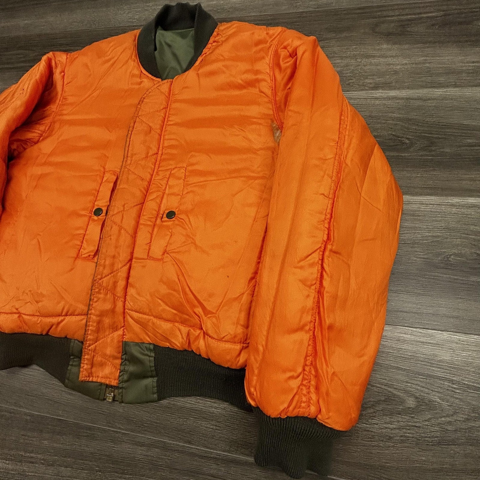 Vintage 70s Vietnam MA-1 Bomber Jacket Medium Flyers Man Intermediate Green USA