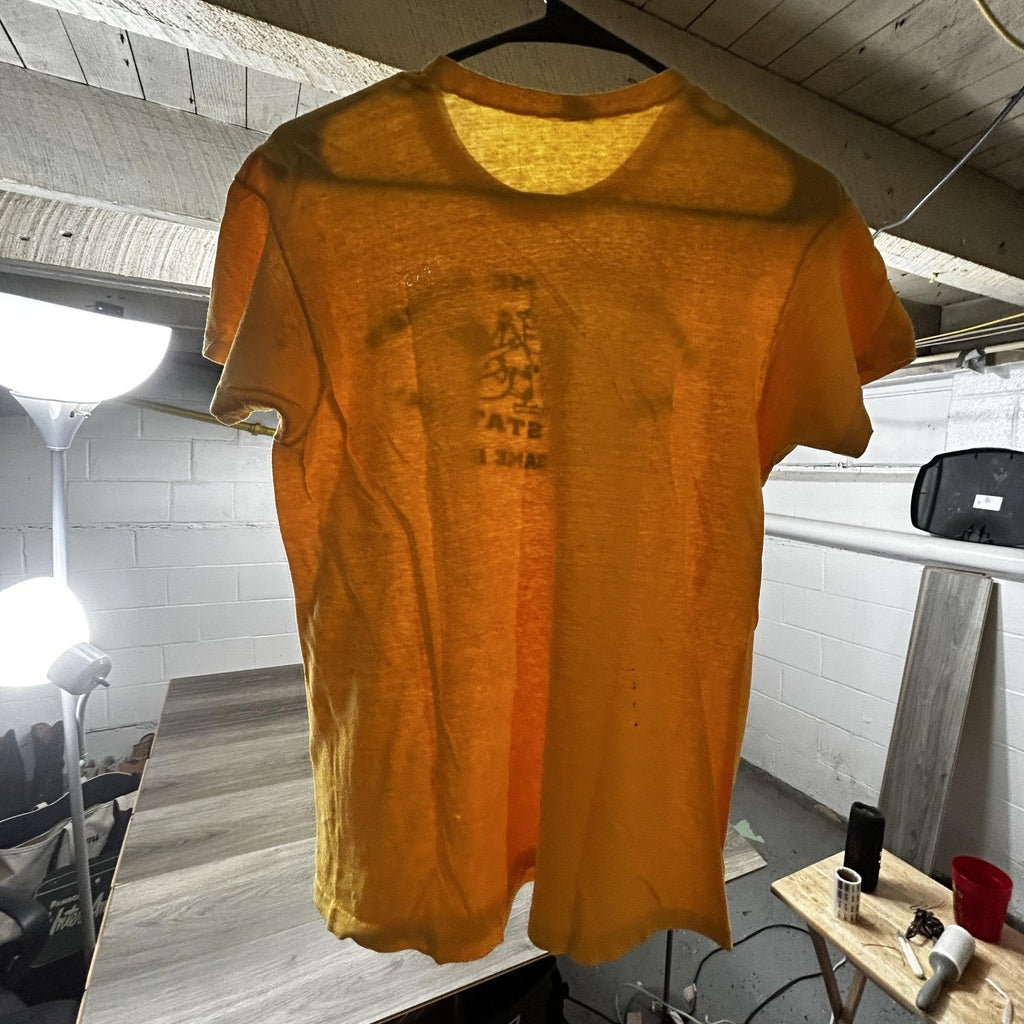 True Vintage 80s Notre Dame Shirt Mens Fits Small (L) Yellow Paper Thin Faded