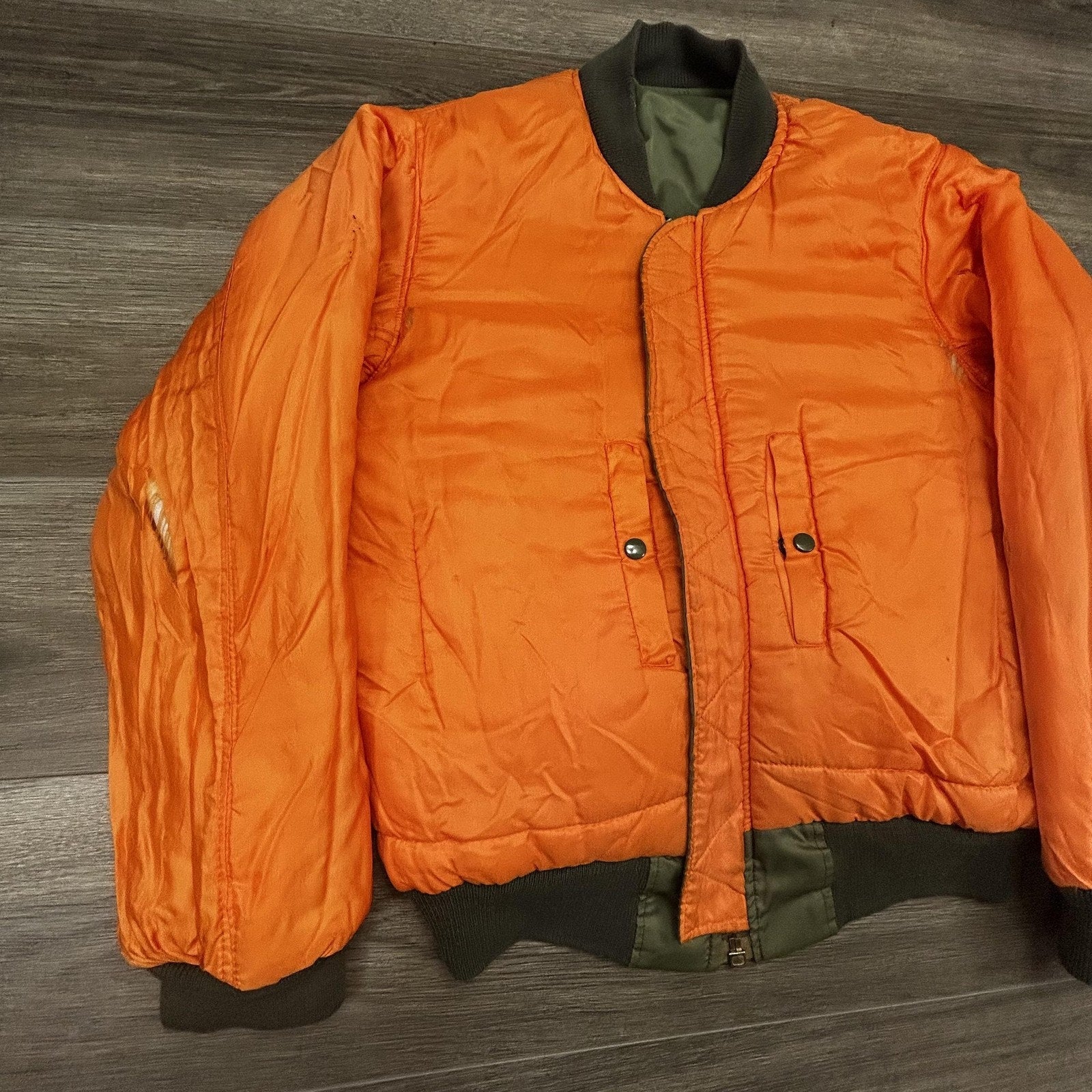 Vintage 70s Vietnam MA-1 Bomber Jacket Medium Flyers Man Intermediate Green USA