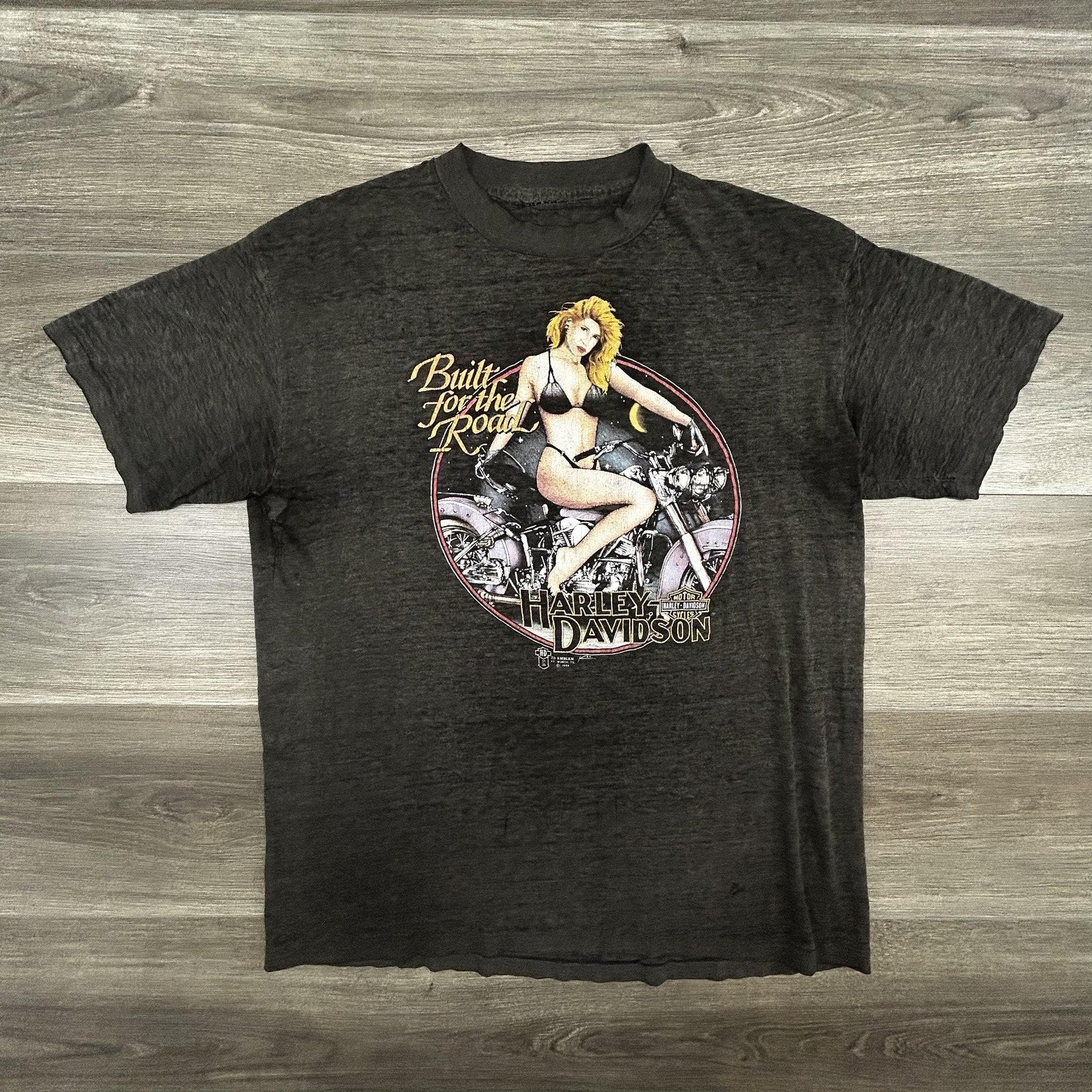 Vintage Harley Davidson 3D Emblem Shirt Medium Pinup Girl Faded Thrashed 80s USA