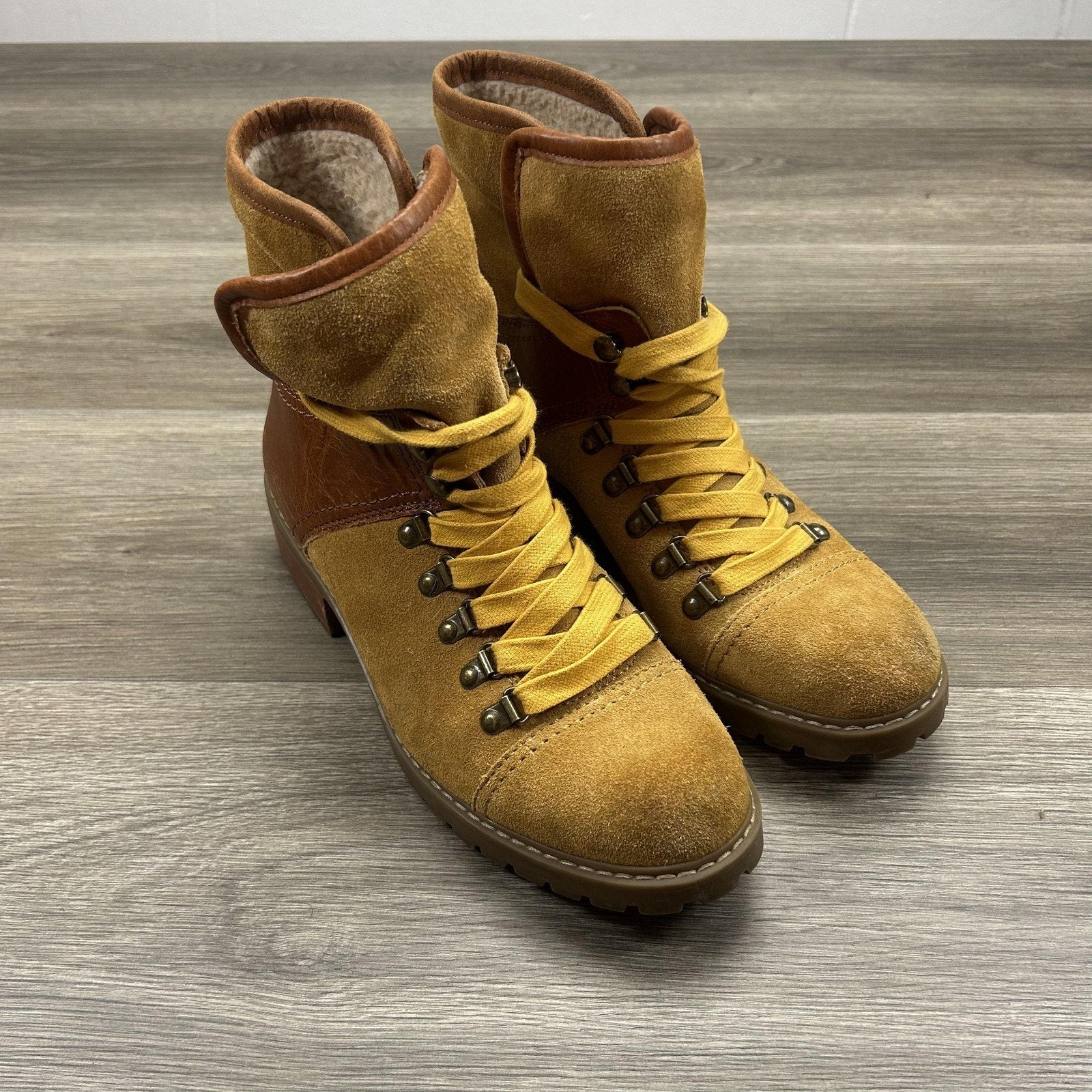 Frye Anise Hiker Boots Womens 8 Brown Suede Shearling Lined Hiking Lug Sole