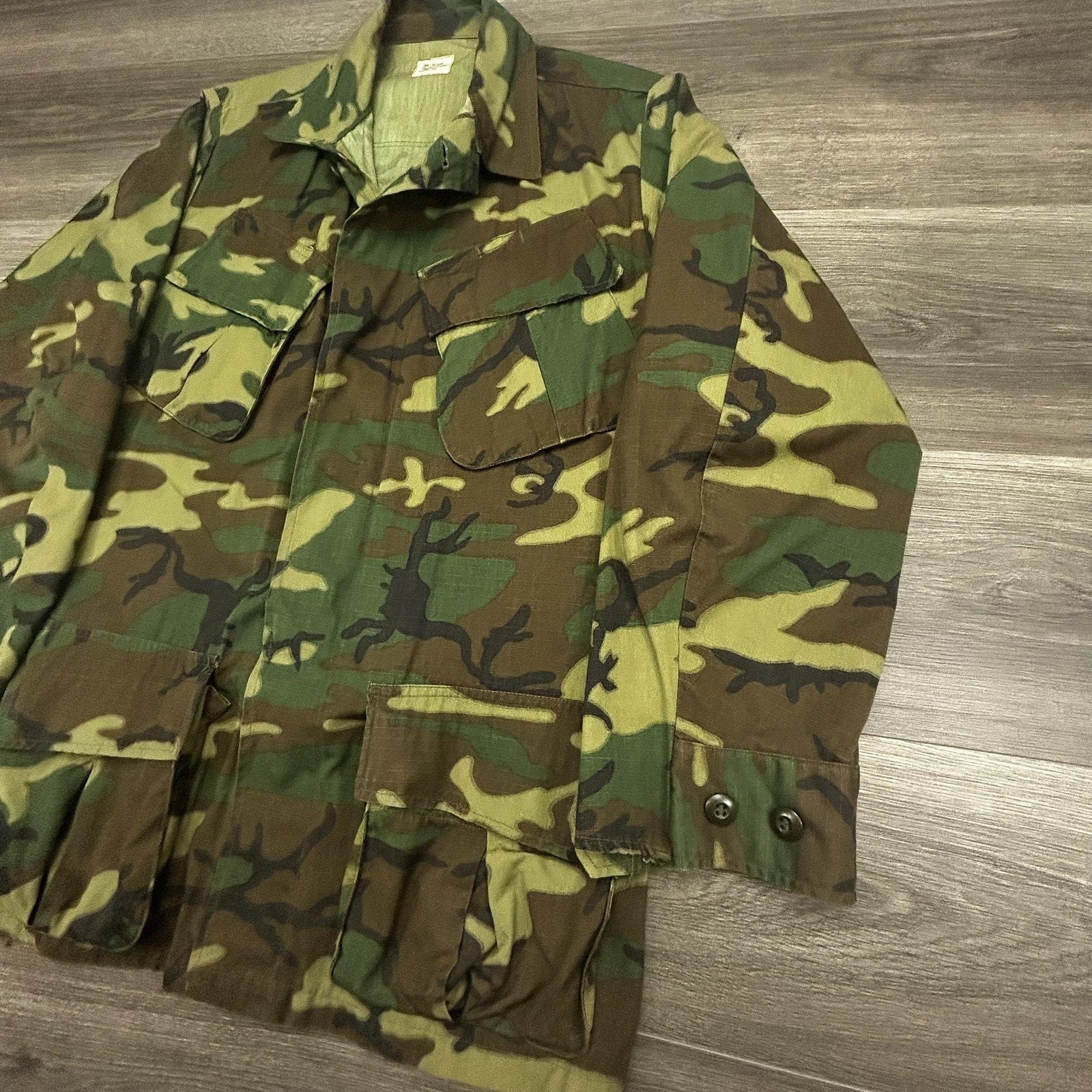 Vintage Vietnam ERDL Jungle Jacket Coat Small Ripstop Poplin Slant Pocket US 70s