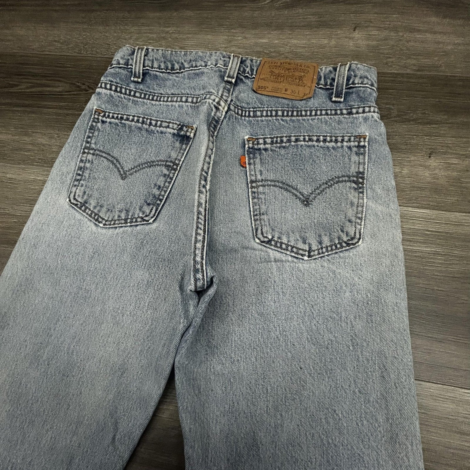 Vintage Levi's 505 Jeans Mens 30x28 Light Wash Straight Leg Orange Tab USA 90s