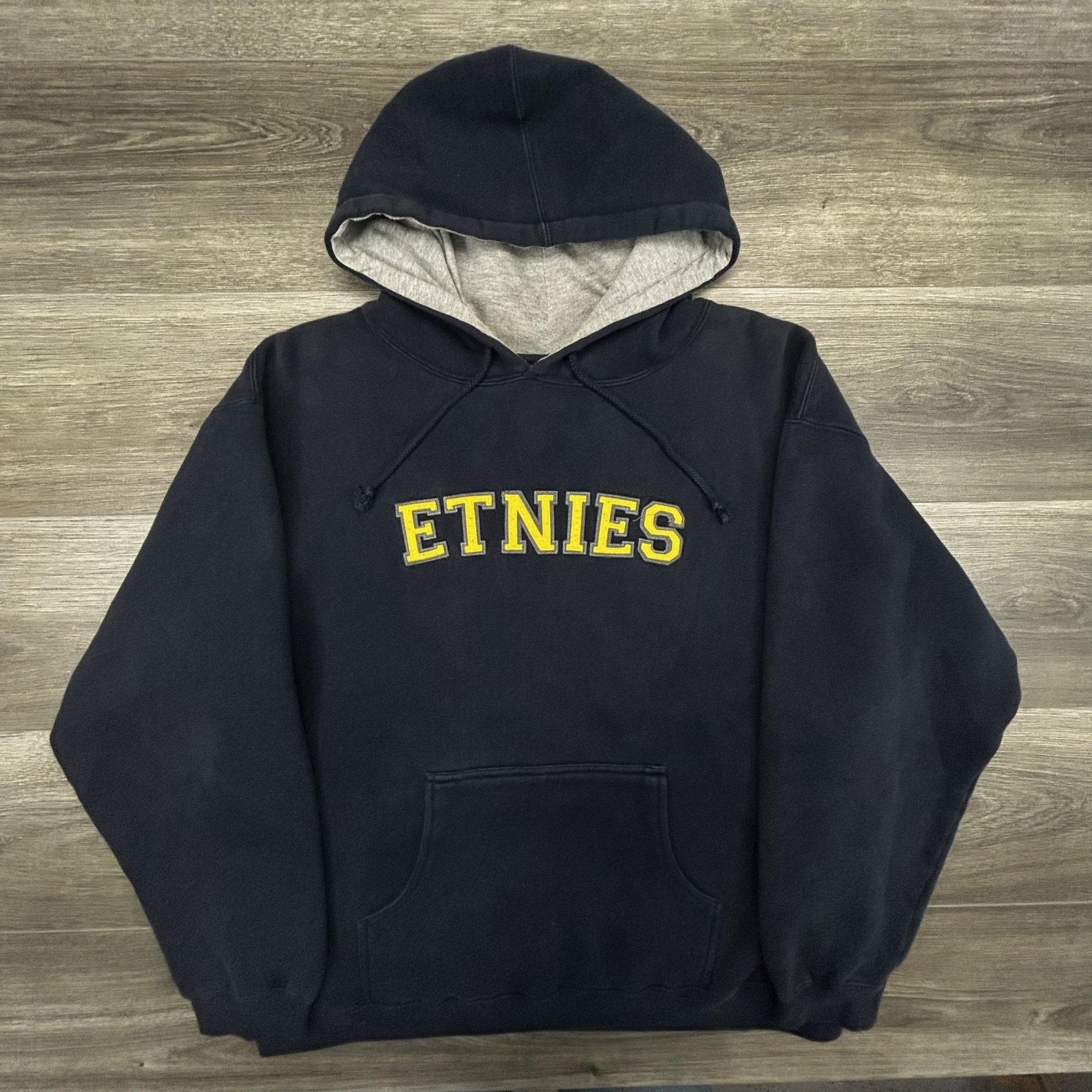 Vintage Etnies Hoodie Mens Large Navy Blue Pullover Skateboard Logo Grunge Y2K