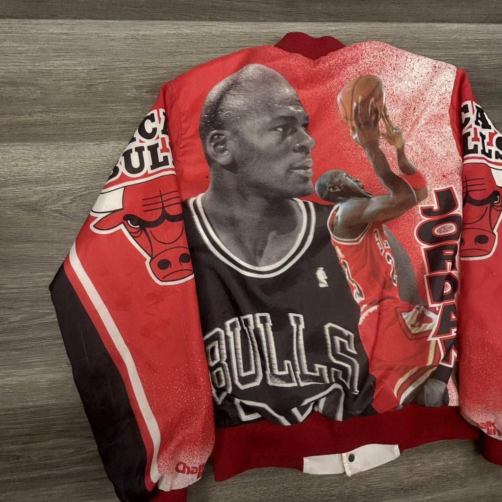 Vintage Chicago Bulls Jacket Mens Medium Michael Jordan Chalk Line AOP 90s USA