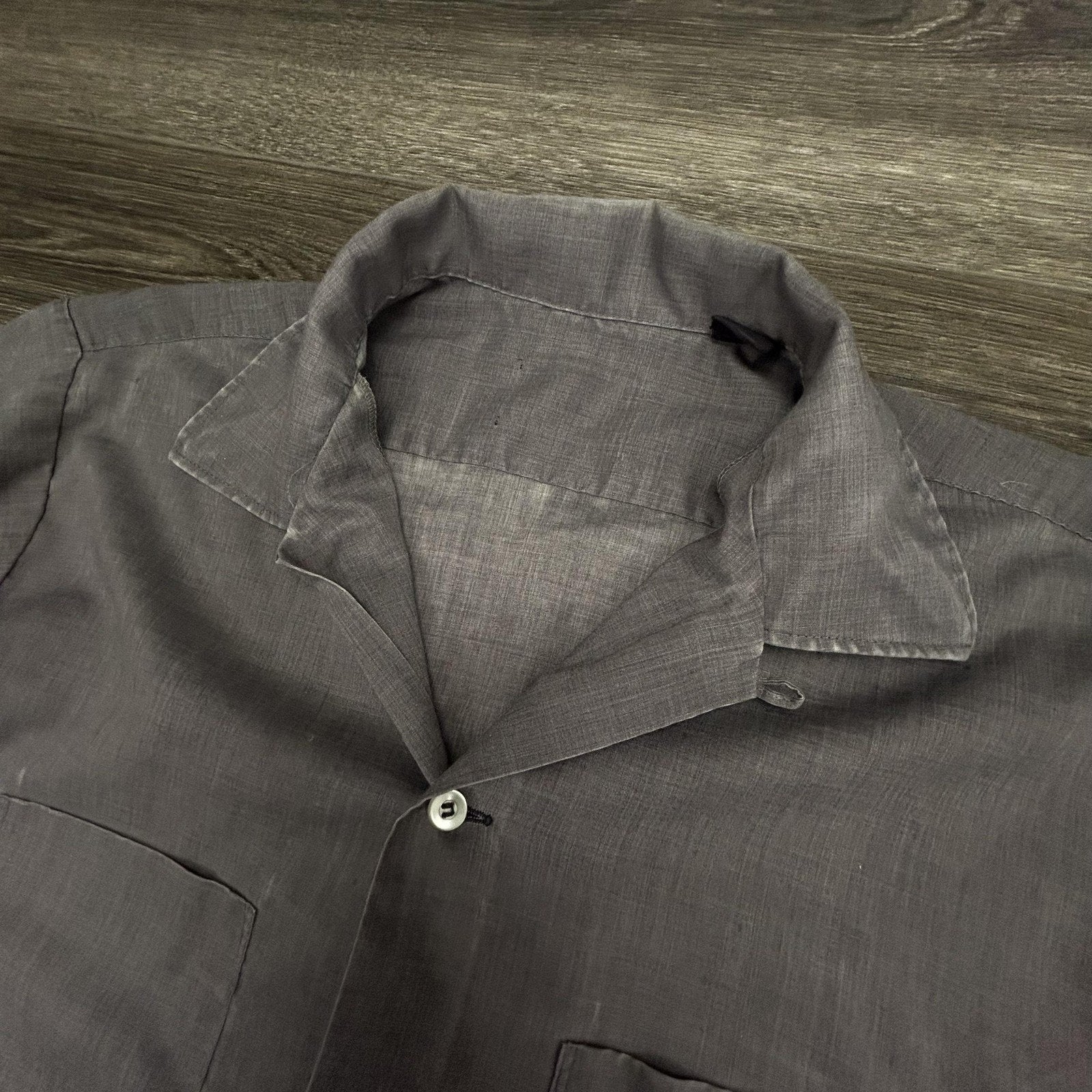True Vintage 50s Button Up Shirt Mens Medium Gray Short Sleeve Faded Thin USA