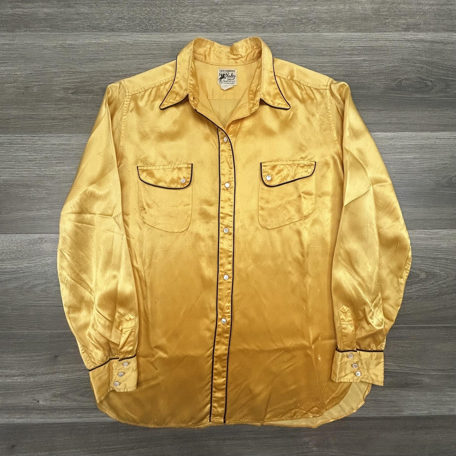 True Vintage 40s Levi Strauss Rodeo Shirt Mens Small Gold Big E Satin Pearl USA