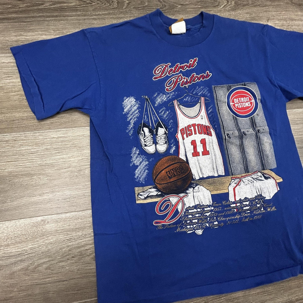 Vintage Detroit Pistons Shirt Mens Medium Blue NBA Basketball Graphic Nutmeg USA