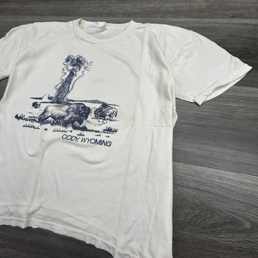 True Vintage 70s Cody Wyoming Shirt Mens Medium White Buffalo Geyser Faded USA
