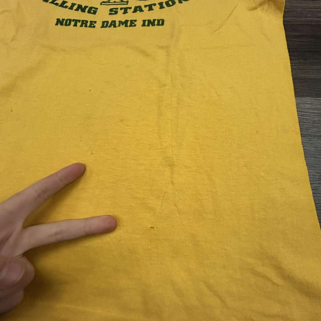 True Vintage 80s Notre Dame Shirt Mens Fits Small (L) Yellow Paper Thin Faded