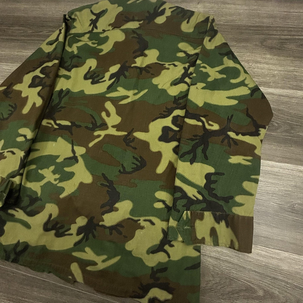Vintage Vietnam ERDL Jungle Jacket Coat Small Ripstop Poplin Slant Pocket US 70s