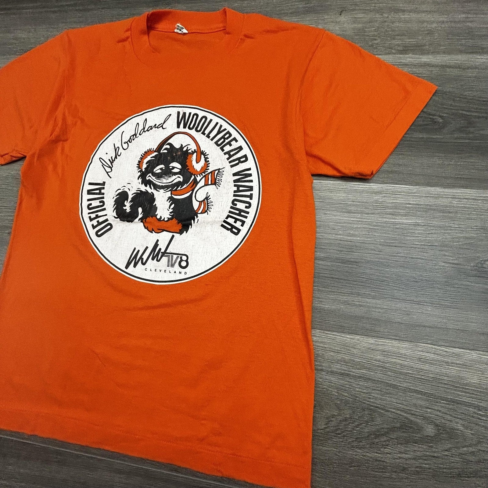 Vintage WJW TV8 Cleveland Shirt Mens Small Orange Woollybear Watcher USA 80s