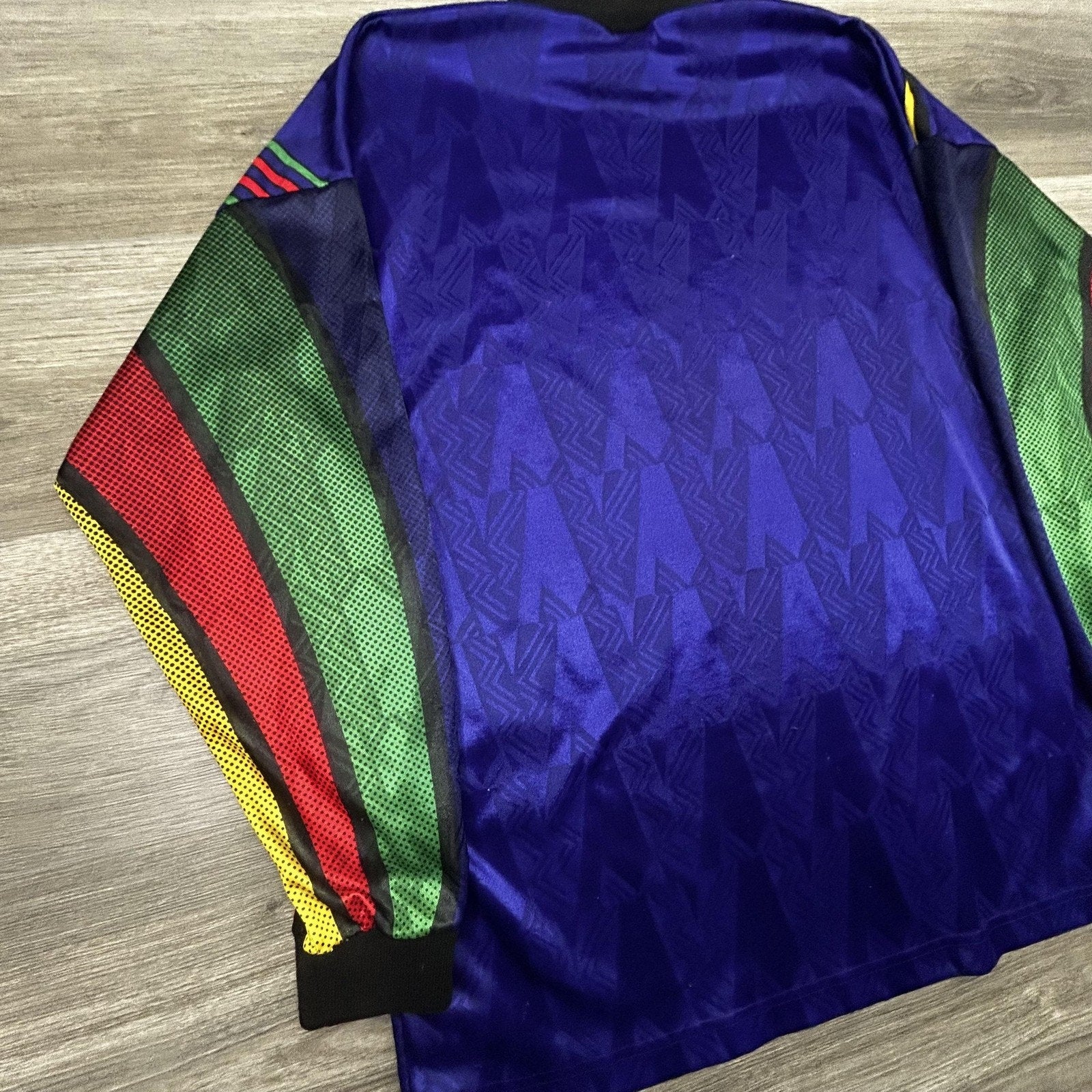 Vintage Umbro Soccer Goalkeeper Jersey Shirt Mens XL Multicolor 90s USA Abstract