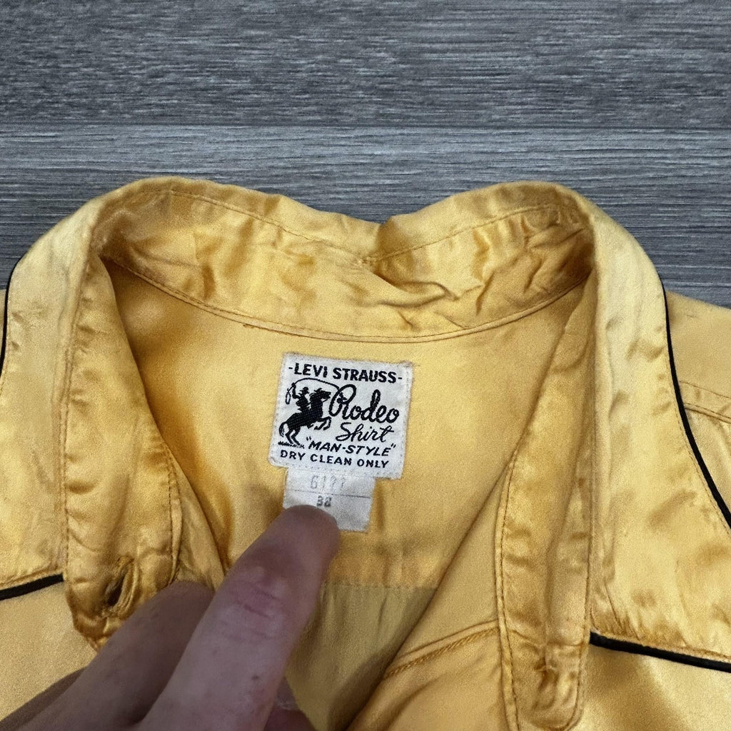 True Vintage 40s Levi Strauss Rodeo Shirt Mens Small Gold Big E Satin Pearl USA