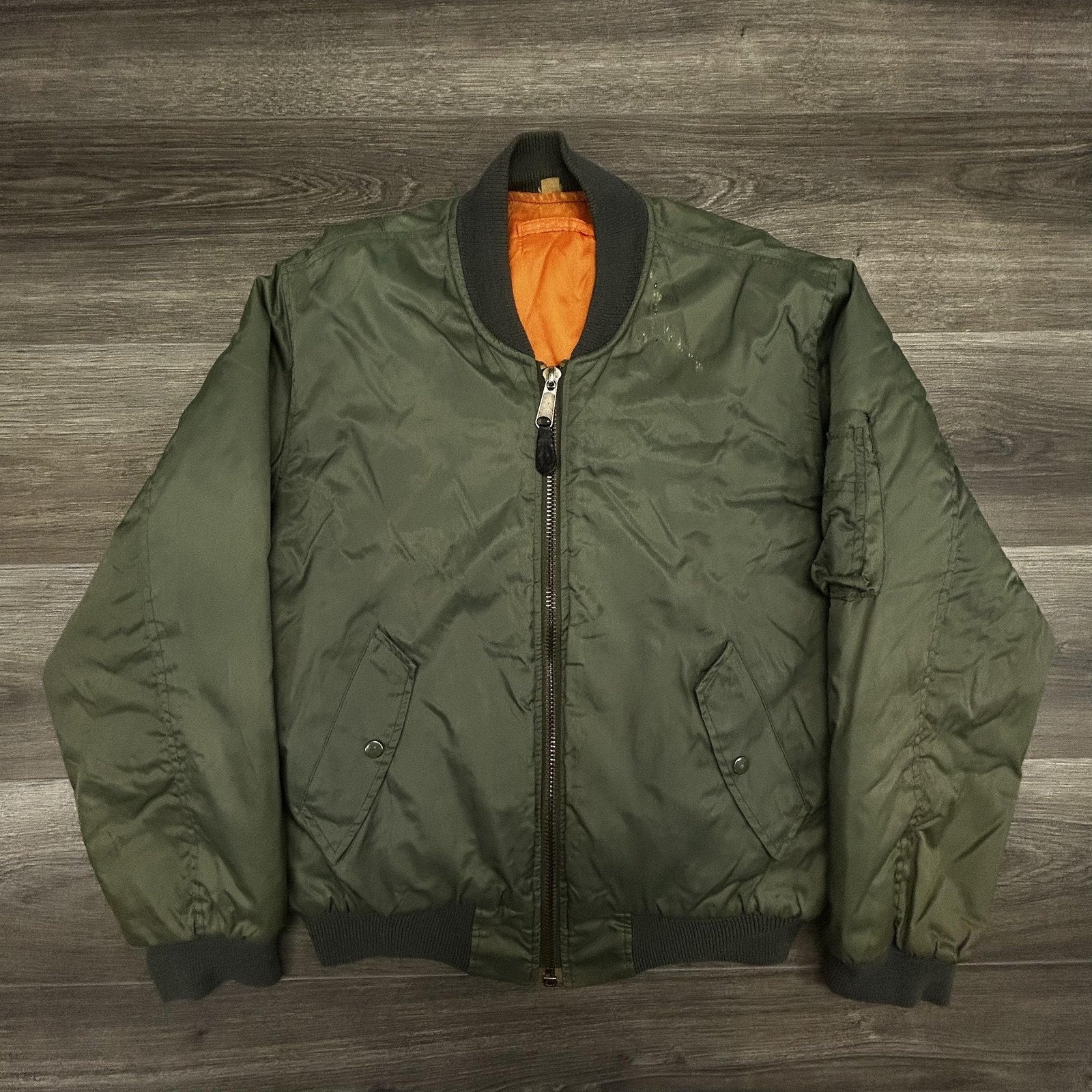 Vintage 70s Vietnam MA-1 Bomber Jacket Medium Flyers Man Intermediate Green USA