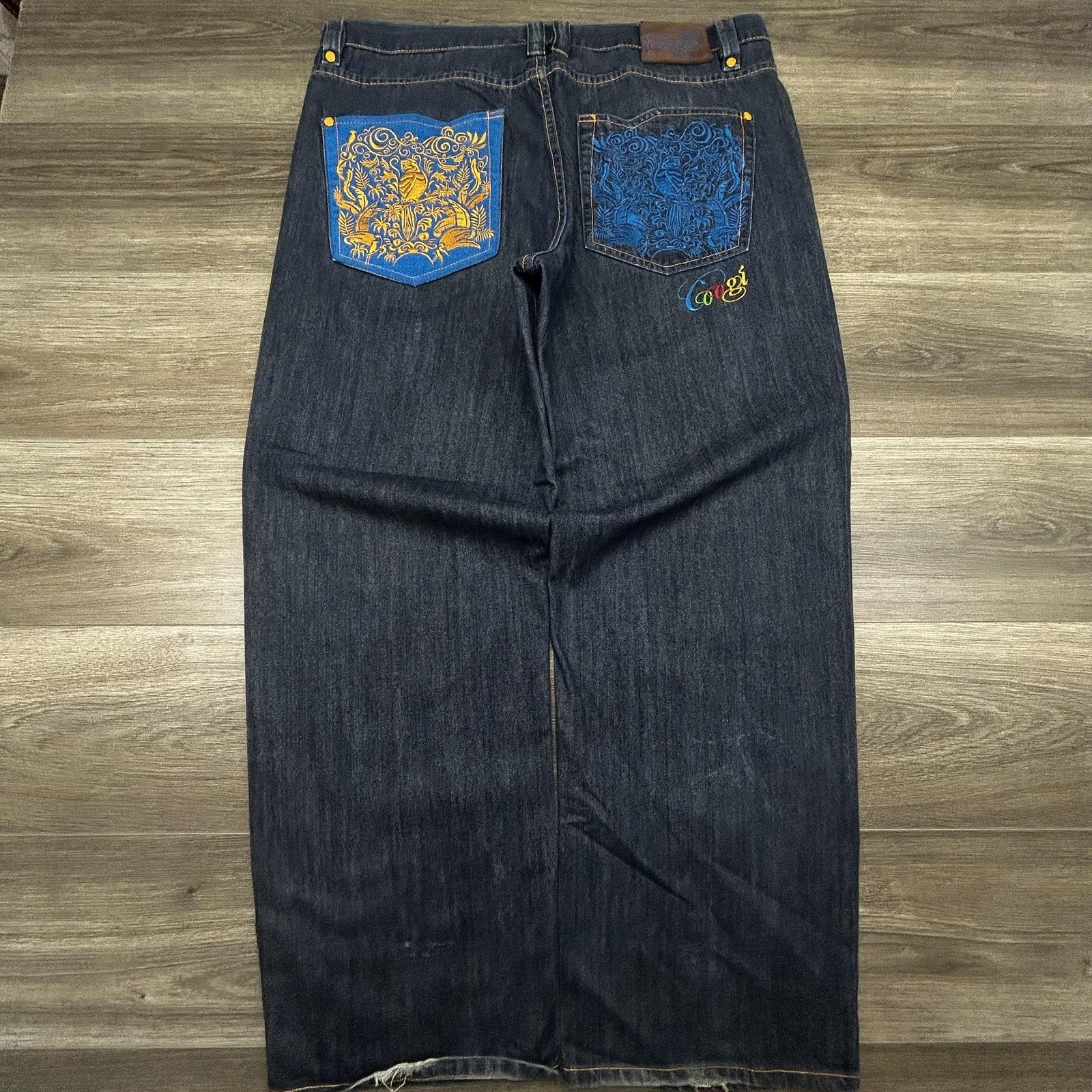 Vintage Coogi Jeans Mens 40x32 Dark Wash Baggy Wide Leg Embroidered Pockets Y2K