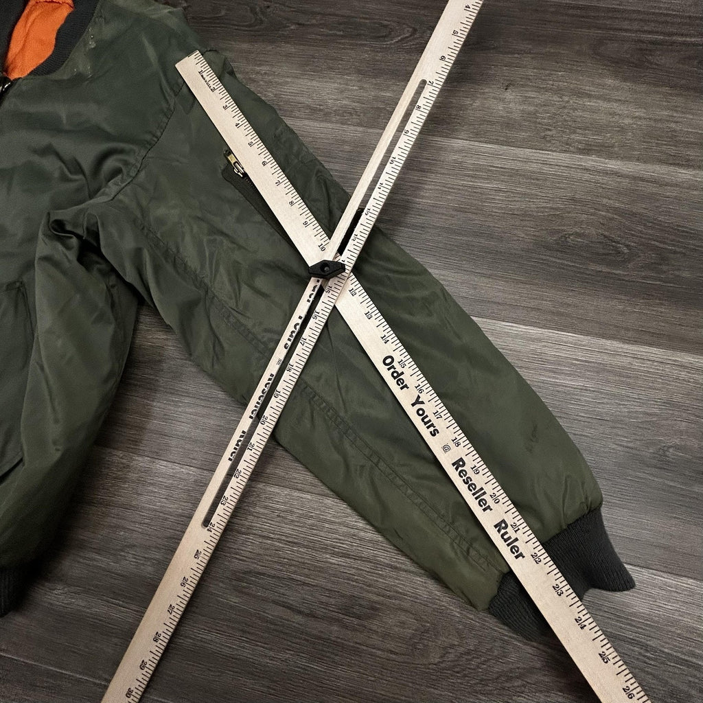 Vintage 70s Vietnam MA-1 Bomber Jacket Medium Flyers Man Intermediate Green USA