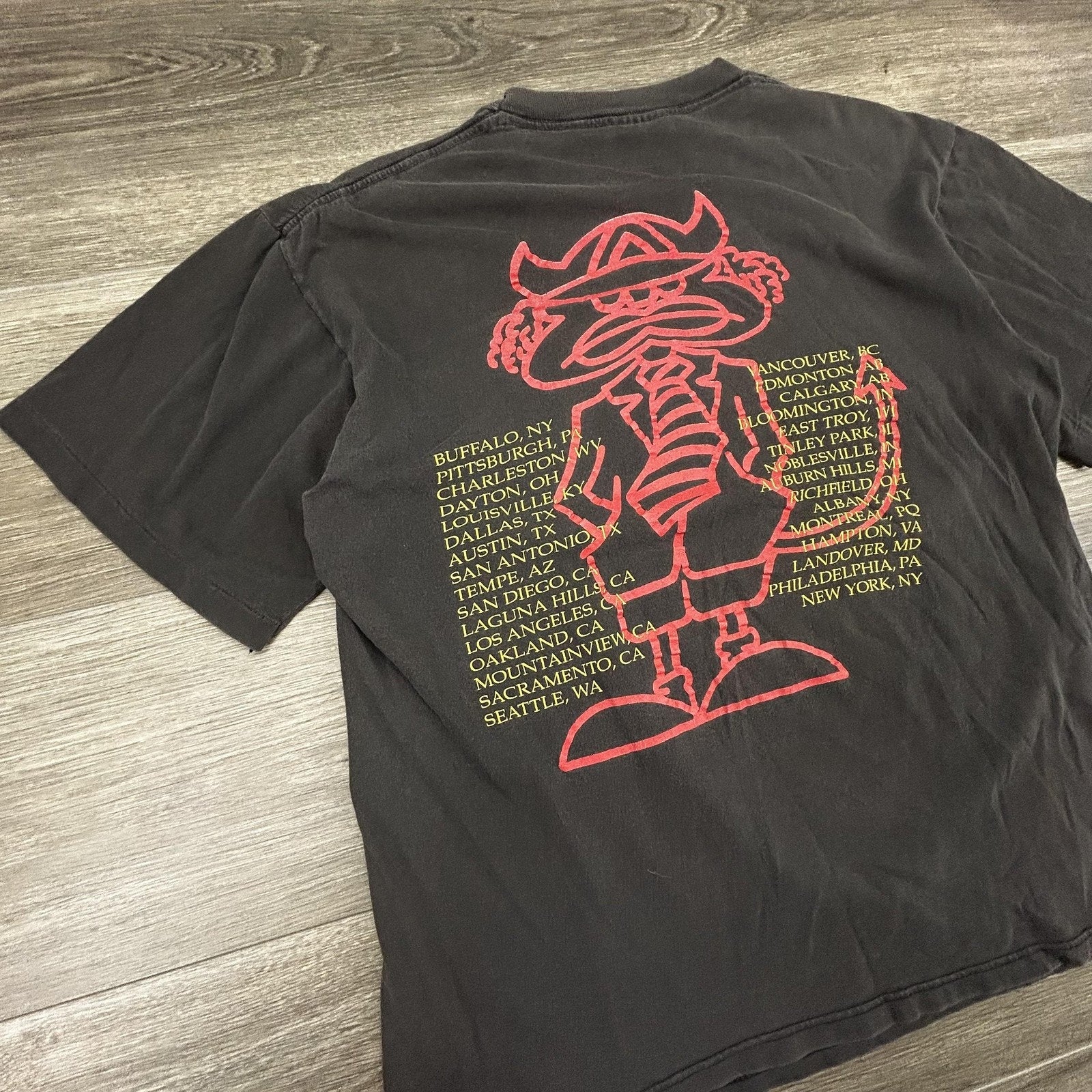 Vintage AC/DC The Razors Edge Shirt Mens Fits Small (L) Black Brockum 1990 USA
